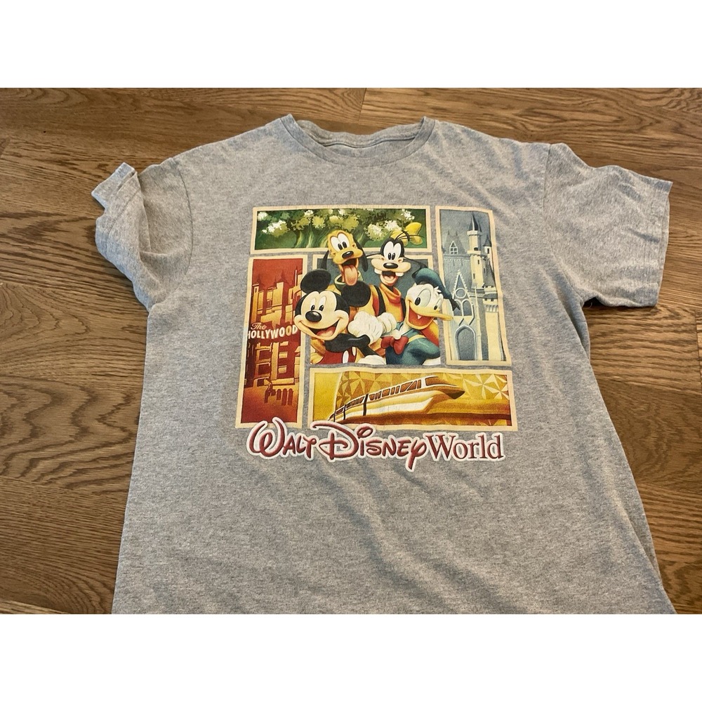Walt Disney World mens graphic t shirt size Medium gray Mickey Mouse